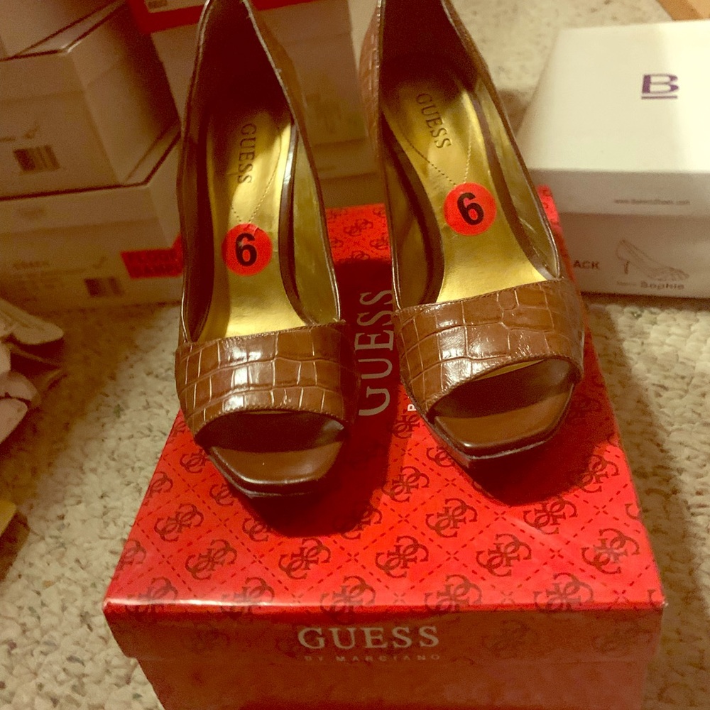 Guess heels